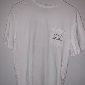 Vineyard Vines t shirt